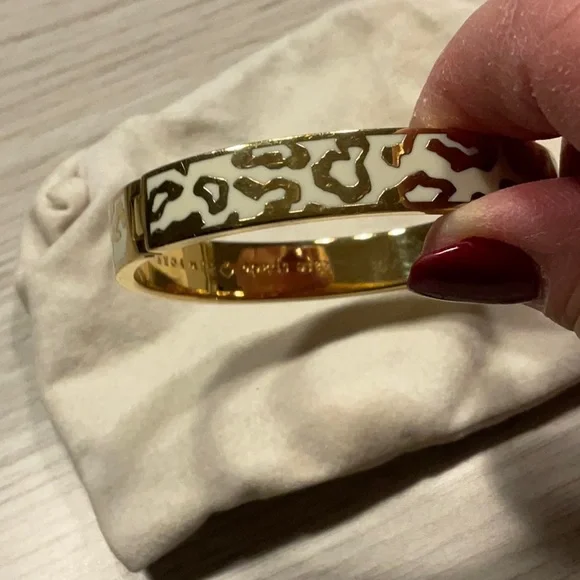 Kate Spade New York Changing Spots Hinge Bracelet Cream Gold- Rare - Picture 2 of 16